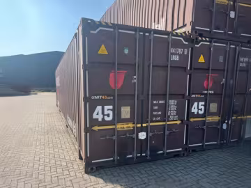 Shipping container 45FT HC Pallet Wide front view